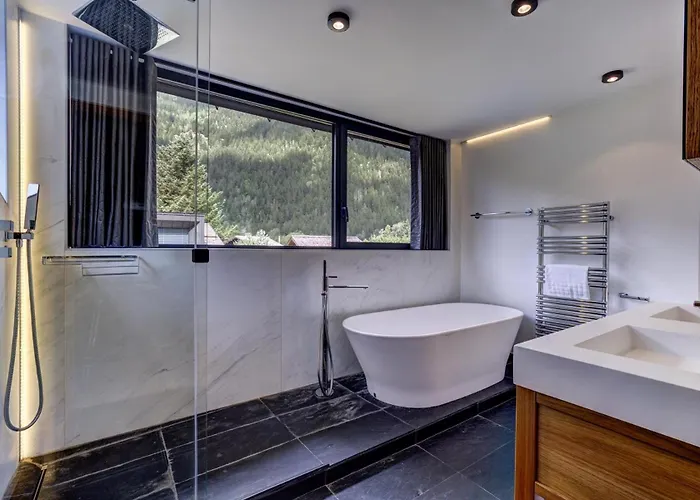 Chalet Black Pearl *