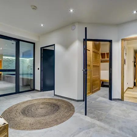 Black Pearl Chamonix