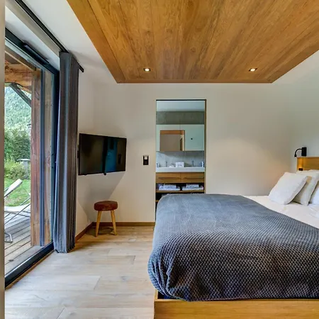 Black Pearl Chamonix